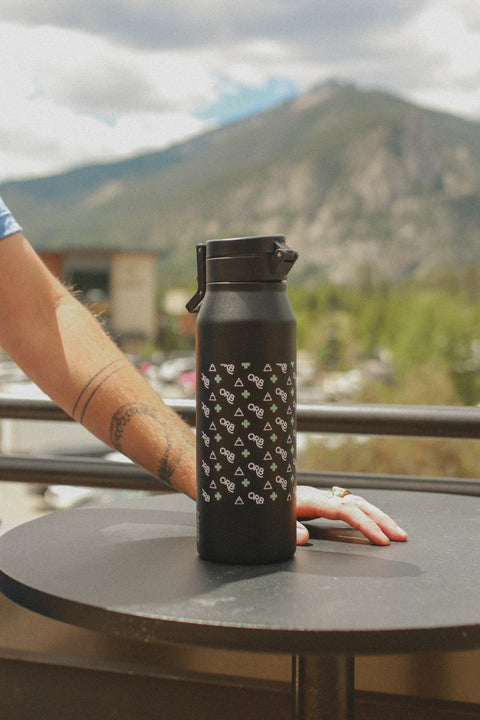 Stainless Steel Vacuum Insulated Growler (multiple colors available) – Red  River Brewing Company & Distillery